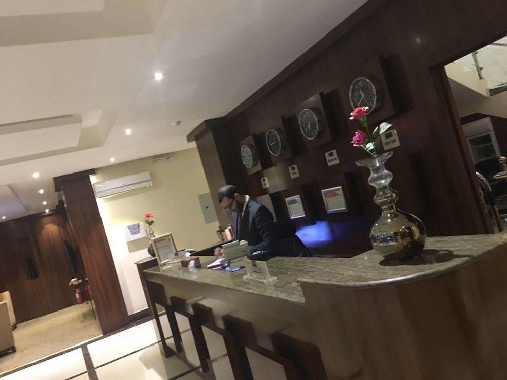 Baron Palace - Almasif Hotel Apartments Riyadh Exterior photo